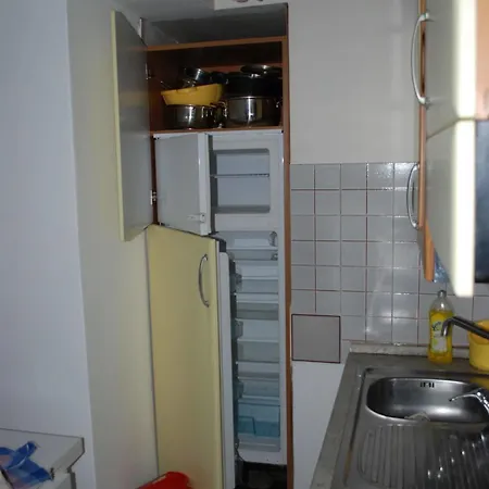 Hotell Ae Maschere 2*